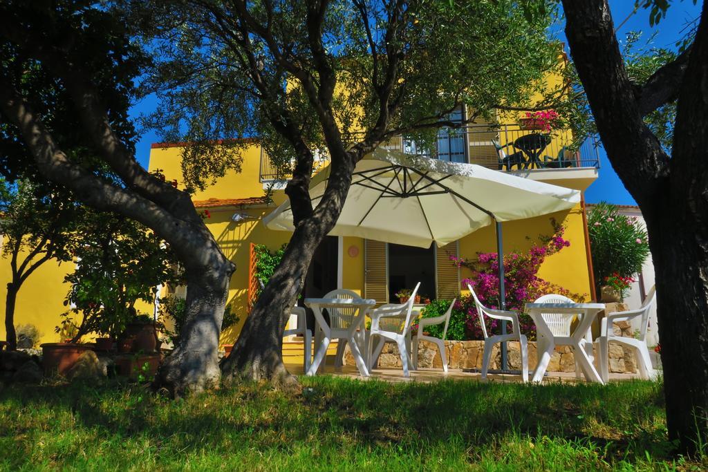 B&B Baia Turchese Porto Ottiolu Bagian luar foto