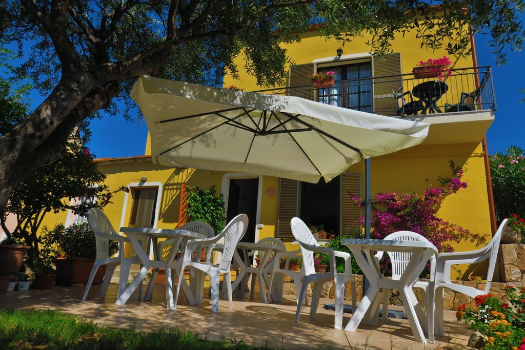 B&B Baia Turchese Porto Ottiolu Bagian luar foto